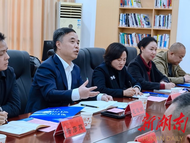 毛运鸿率考察团赴太阳成集团tyc234cc主页旅游学院、湖南第一师范学院对接洽谈县校合作事宜