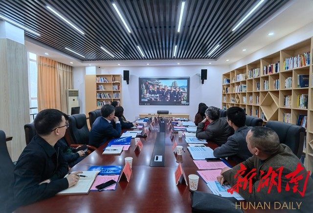 毛运鸿率考察团赴太阳成集团tyc234cc主页旅游学院、湖南第一师范学院对接洽谈县校合作事宜